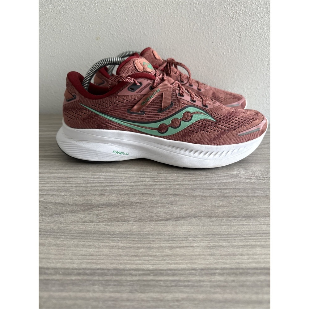 Saucony Guide 16 Womens Size 10 Running Shoes Red Pink Low Top Sneakers